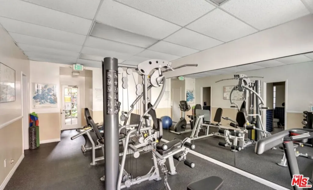 5000 S Centinela Avenue 214, Los Angeles, California 90066 home-pic-33